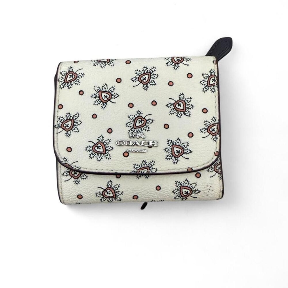 Coach Floral Heart Print Small Trifold Wallet Cream Brown Leather Snap Wallet
